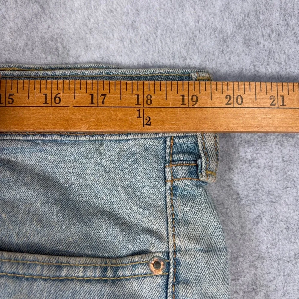 Levi's 514 Straight Fit Jeans Mens 38x30 Light Wash Blue Denim Straight Leg